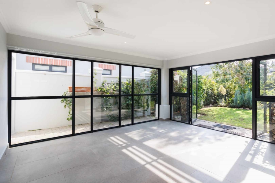 To Let 2 Bedroom Property for Rent in Val De Vie Estate Western Cape